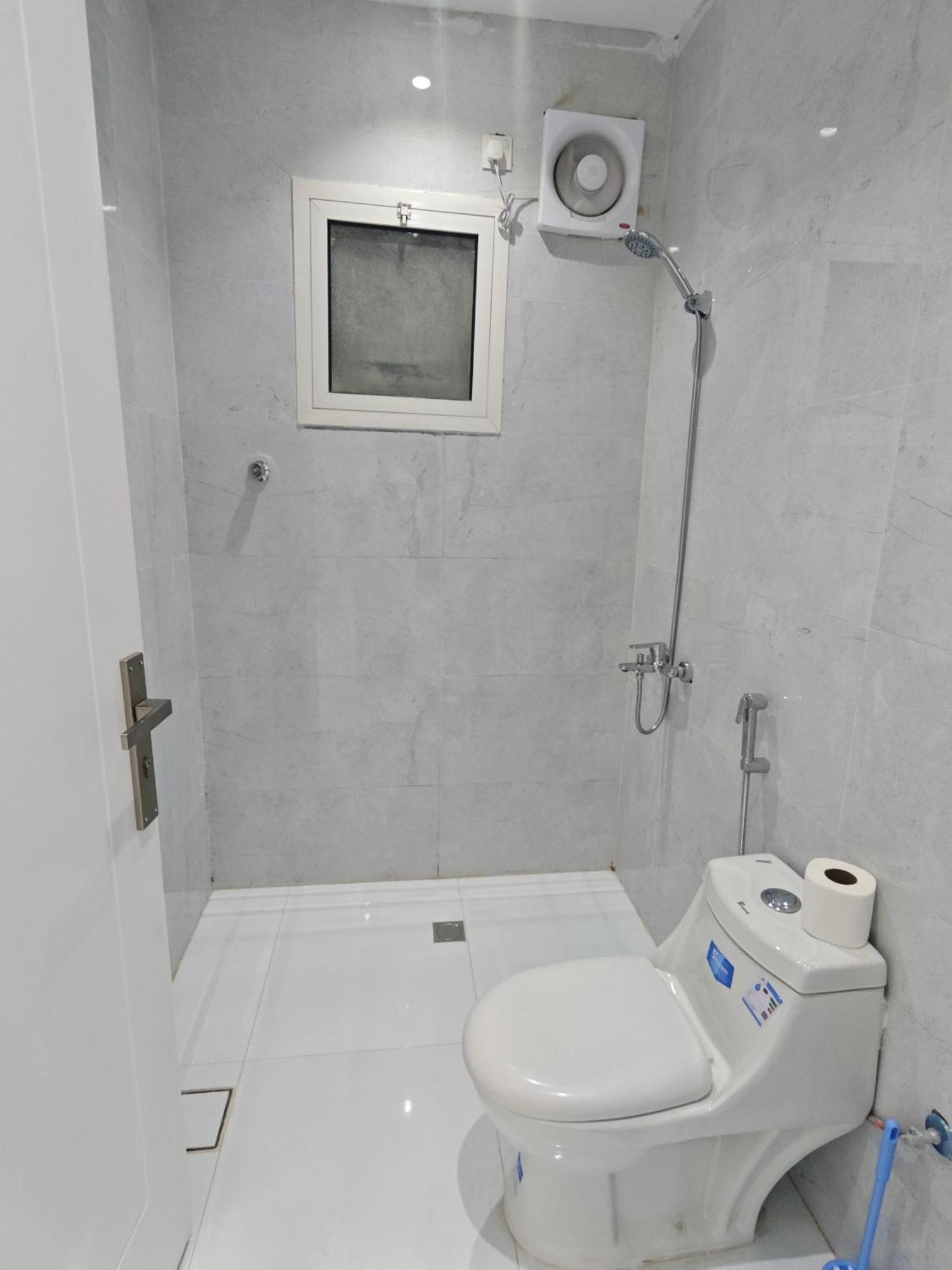 Yaqoot Al Madina Suites Al Awali 외부 사진