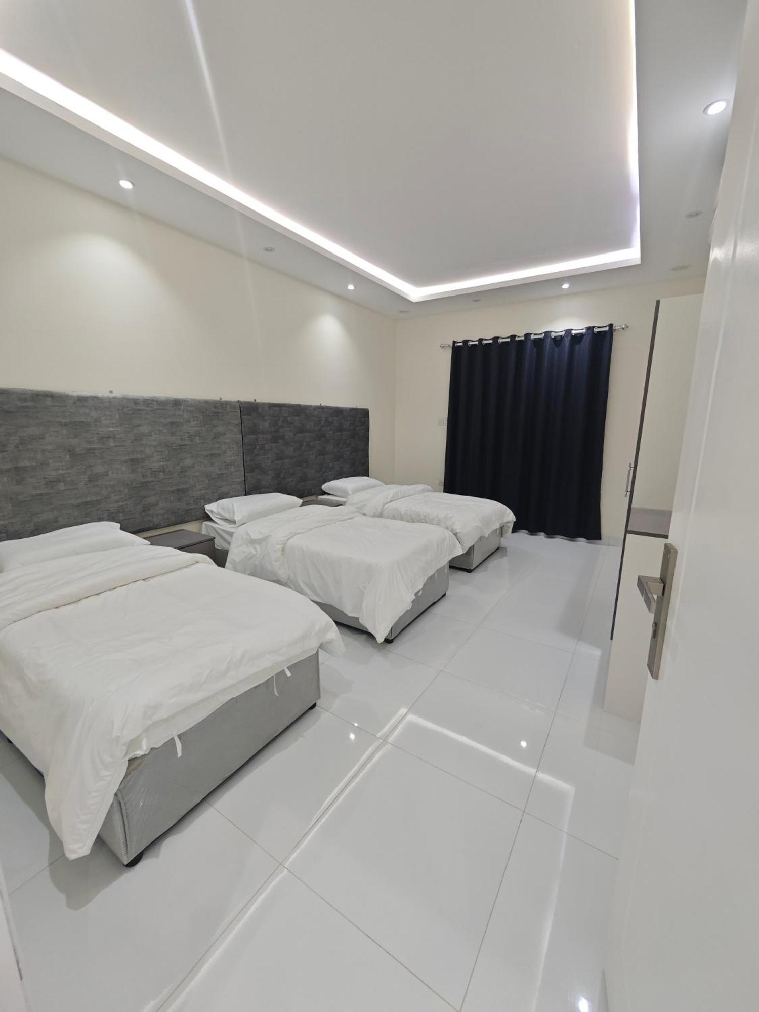 Yaqoot Al Madina Suites Al Awali 외부 사진