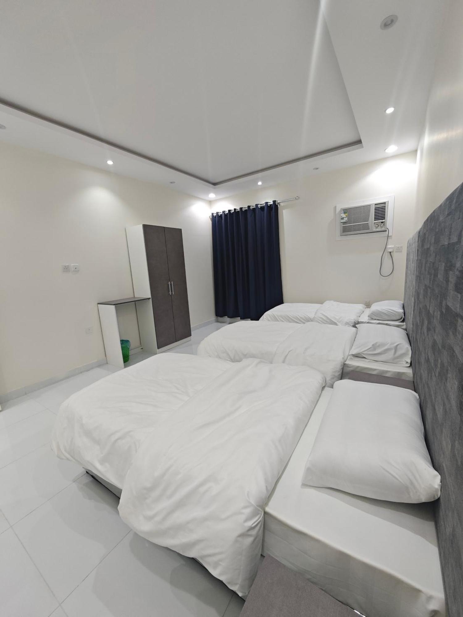 Yaqoot Al Madina Suites Al Awali 외부 사진