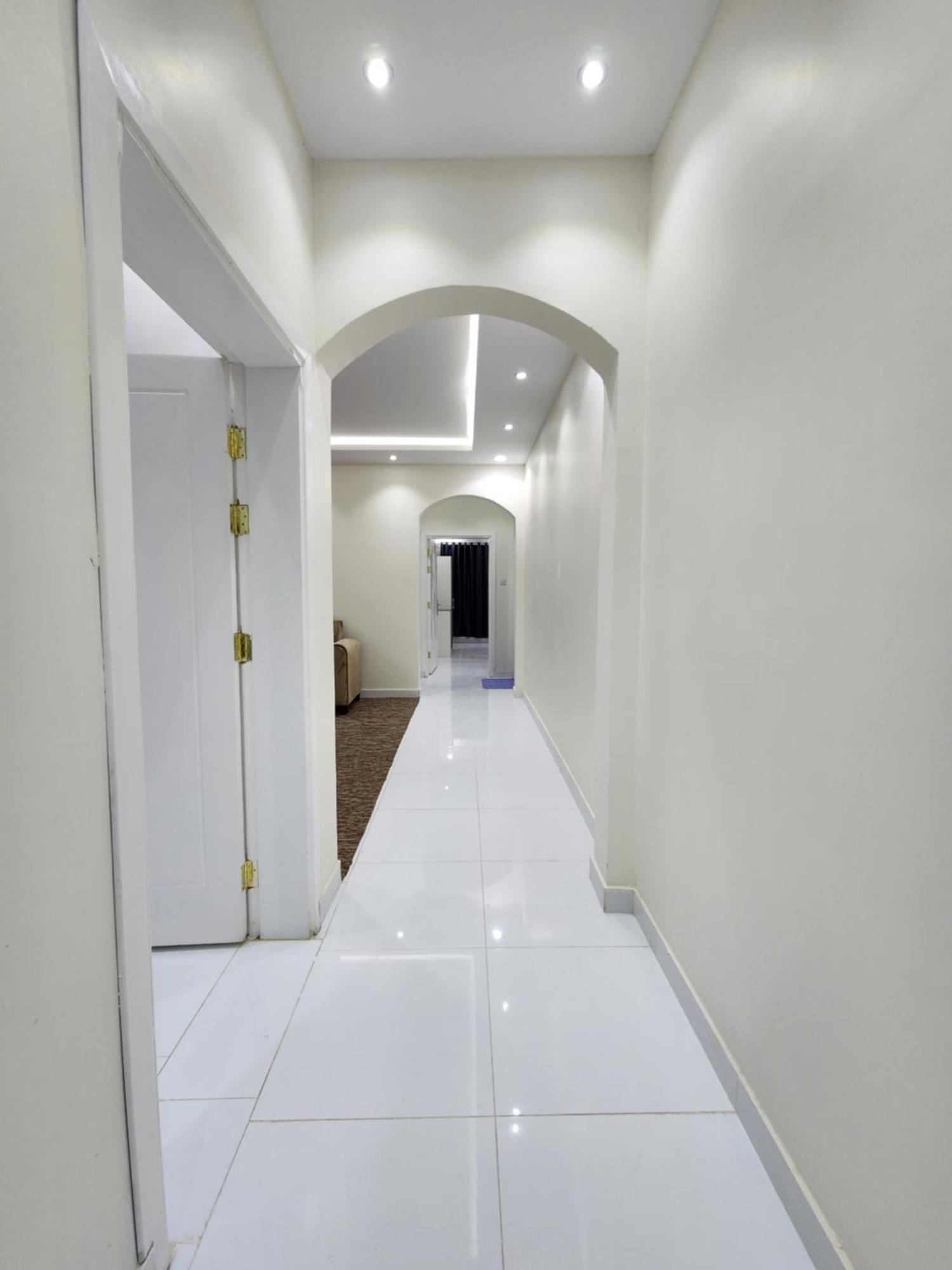 Yaqoot Al Madina Suites Al Awali 외부 사진
