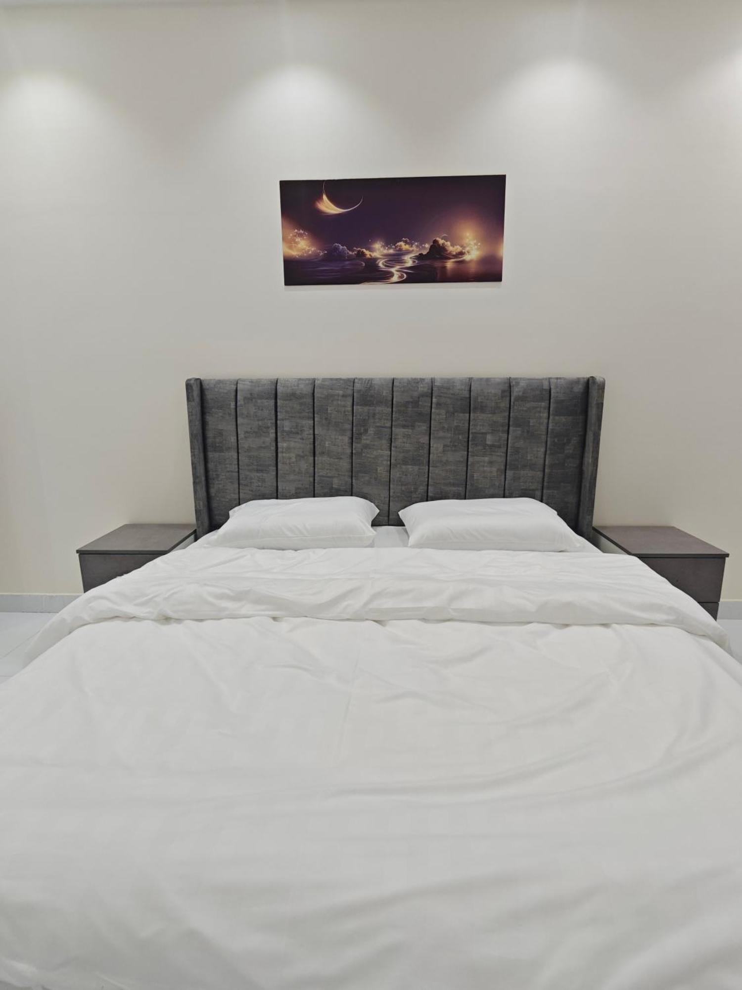 Yaqoot Al Madina Suites Al Awali 외부 사진
